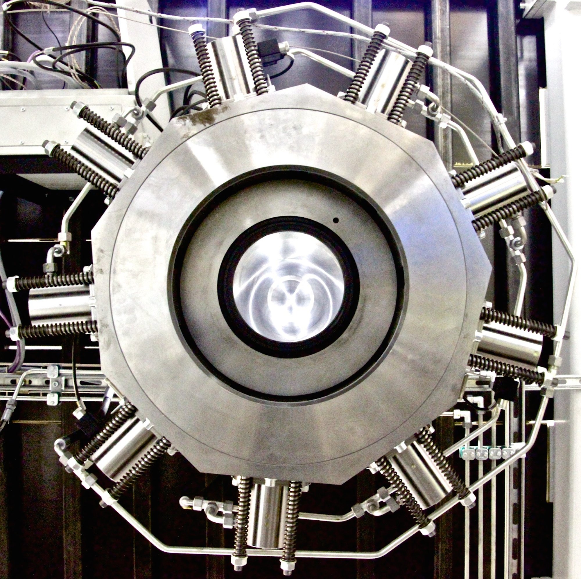 KHU Doppelpastenextruder PE200-1800 Werkzeugspanner